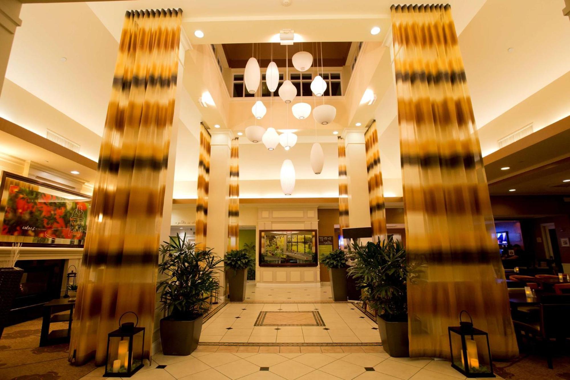 Hilton Garden Inn Oxnard/Camarillo Exterior foto